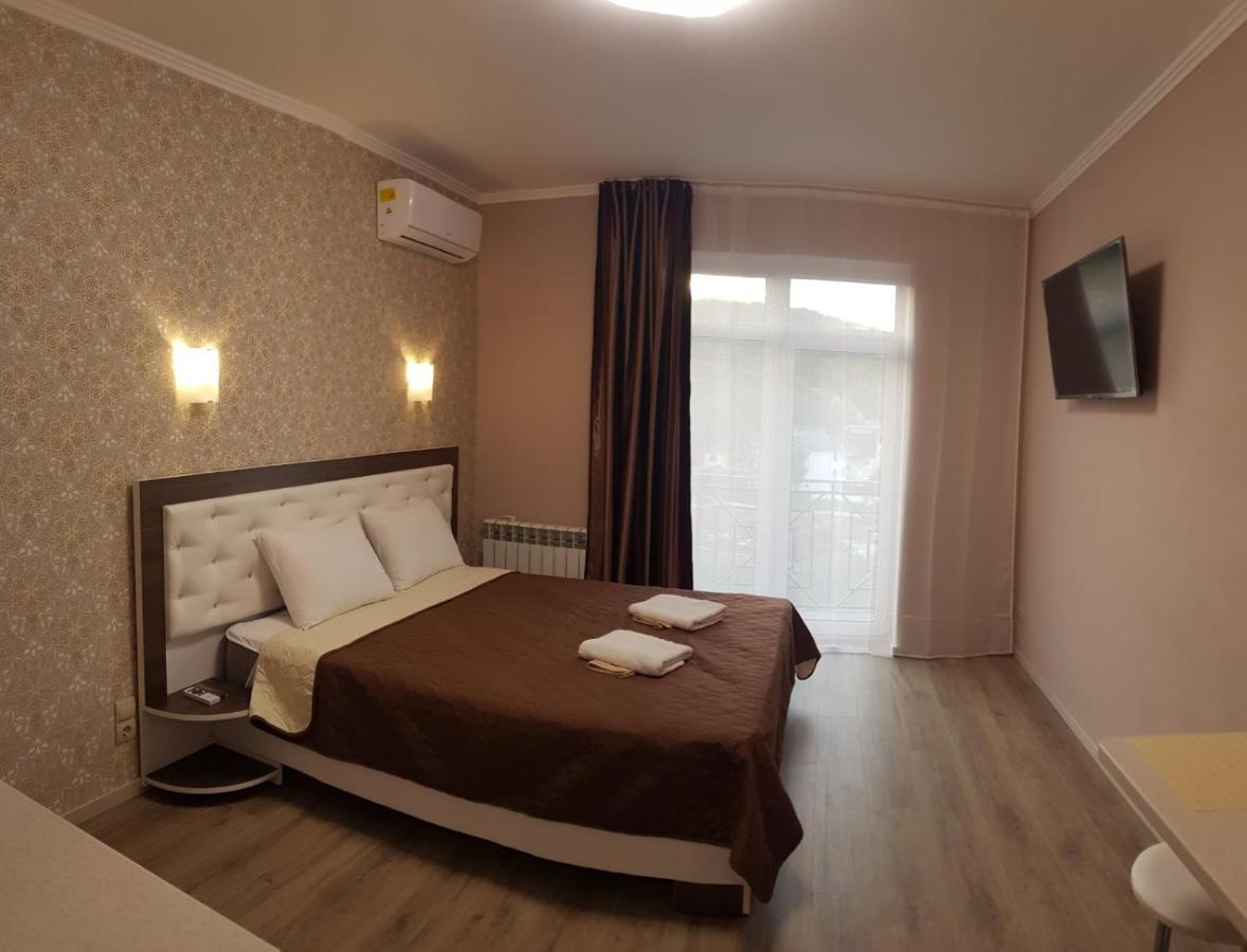 Апартаменти В "Арена Віладж" Polyana  Exterior foto