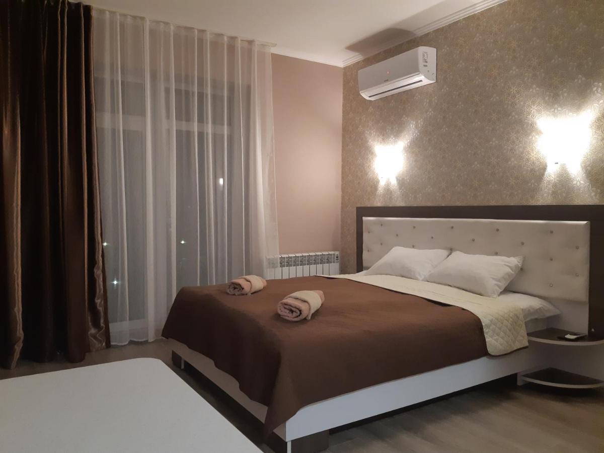 Апартаменти В "Арена Віладж" Polyana  Exterior foto